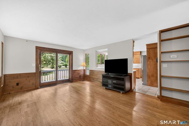 2 Merrywood, Simsbury, CT 06070