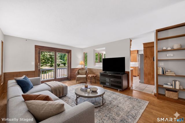 2 Merrywood, Simsbury, CT 06070