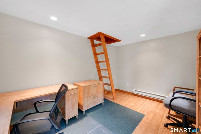 2 Merrywood, Simsbury, CT 06070