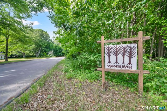 2 Merrywood, Simsbury, CT 06070