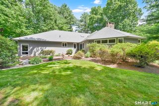 2 Merrywood, Simsbury, CT 06070