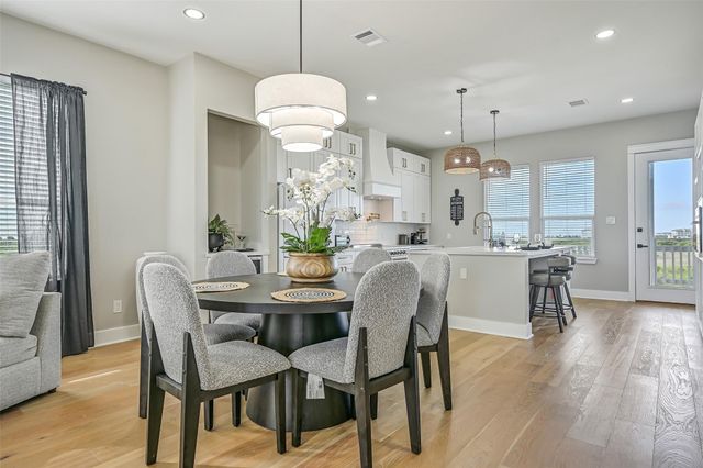 25943 Bay Breeze Drive, Galveston, TX 77554