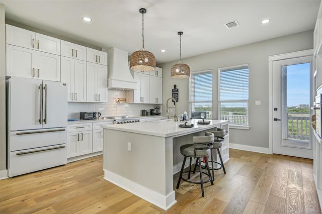 25943 Bay Breeze Drive, Galveston, TX 77554