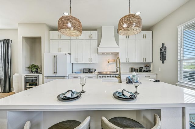 25943 Bay Breeze Drive, Galveston, TX 77554