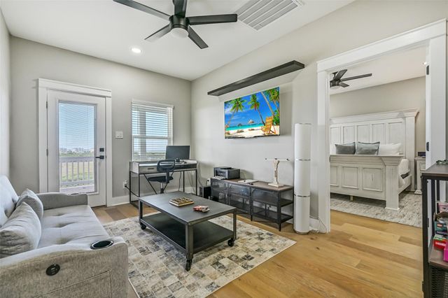25943 Bay Breeze Drive, Galveston, TX 77554