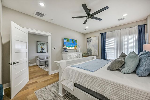 25943 Bay Breeze Drive, Galveston, TX 77554