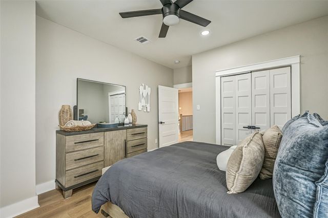 25943 Bay Breeze Drive, Galveston, TX 77554