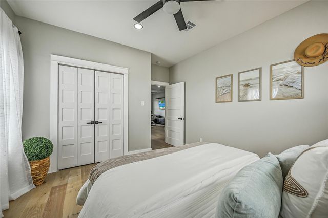 25943 Bay Breeze Drive, Galveston, TX 77554