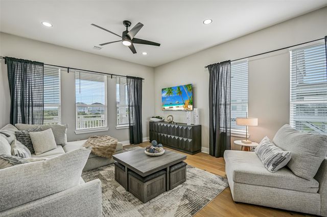 25943 Bay Breeze Drive, Galveston, TX 77554