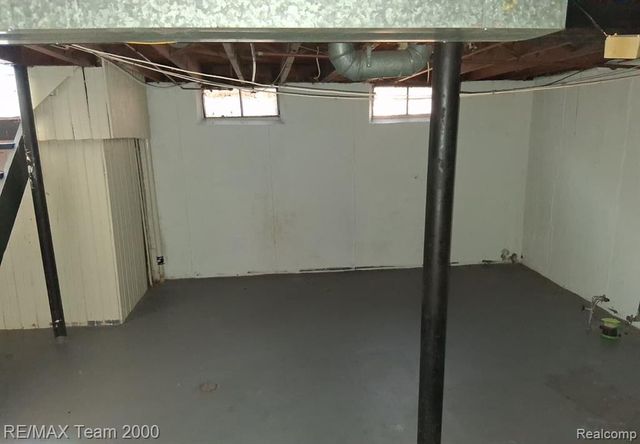 20445 Pinehurst Street, Detroit, MI 48221