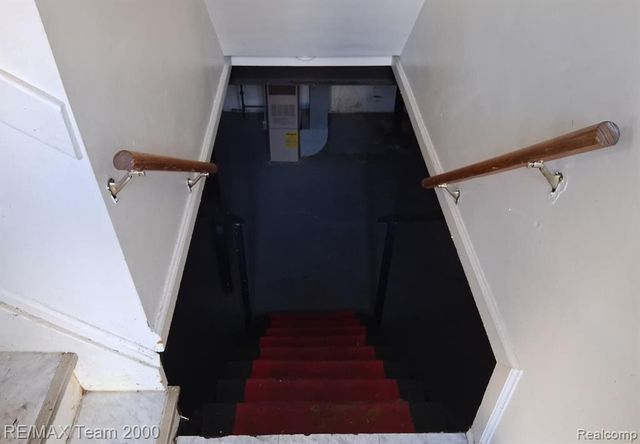 20445 Pinehurst Street, Detroit, MI 48221