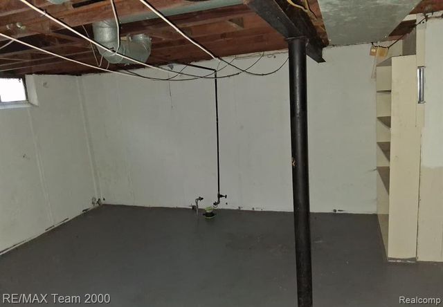 20445 Pinehurst Street, Detroit, MI 48221