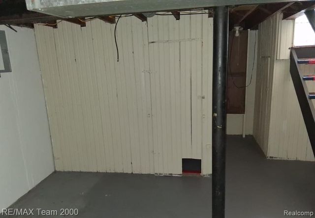 20445 Pinehurst Street, Detroit, MI 48221