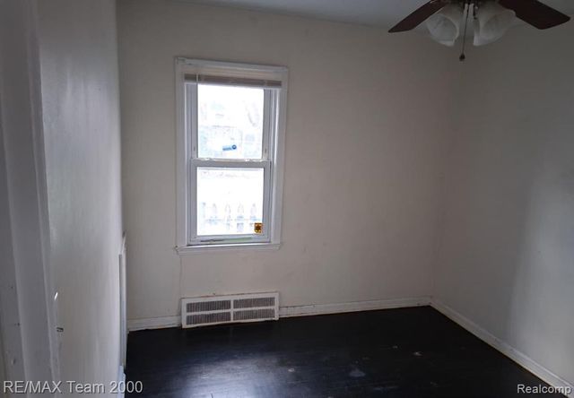 20445 Pinehurst Street, Detroit, MI 48221