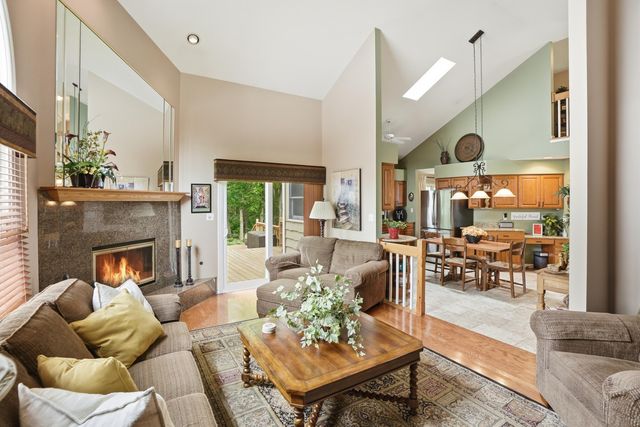 7621 Hamlin Street, Crown Point, IN 46307