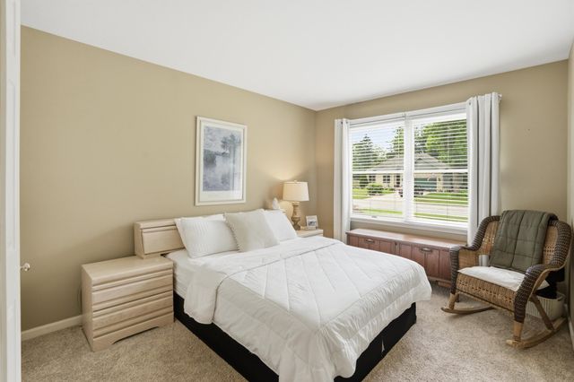 7621 Hamlin Street, Crown Point, IN 46307