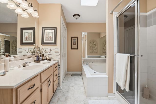 7621 Hamlin Street, Crown Point, IN 46307