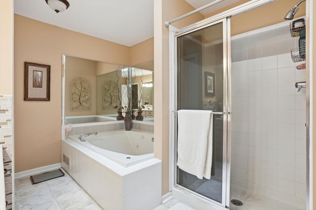 7621 Hamlin Street, Crown Point, IN 46307