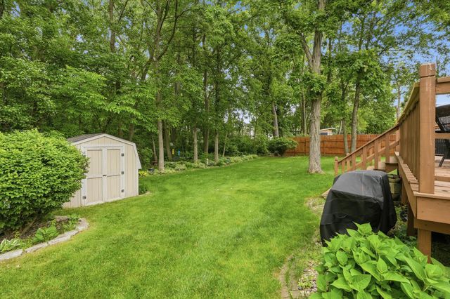 7621 Hamlin Street, Crown Point, IN 46307