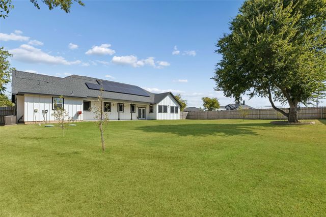 5404 Harrys Place, Fort Worth, TX 76126