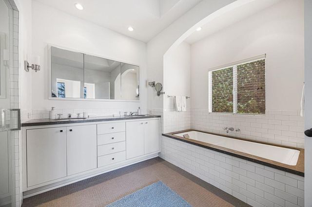 73576 Malabata Drive, Palm Desert, CA 92260