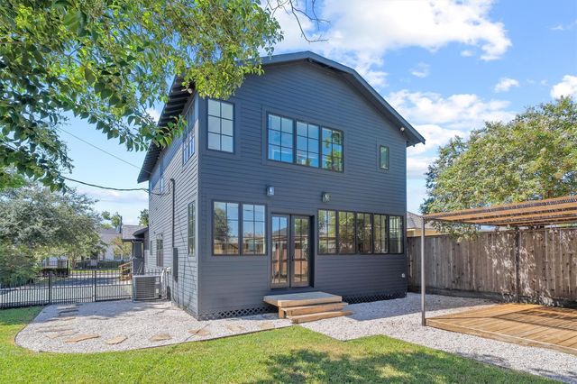 107 Munford Street, Houston, TX 77008