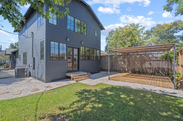 107 Munford Street, Houston, TX 77008
