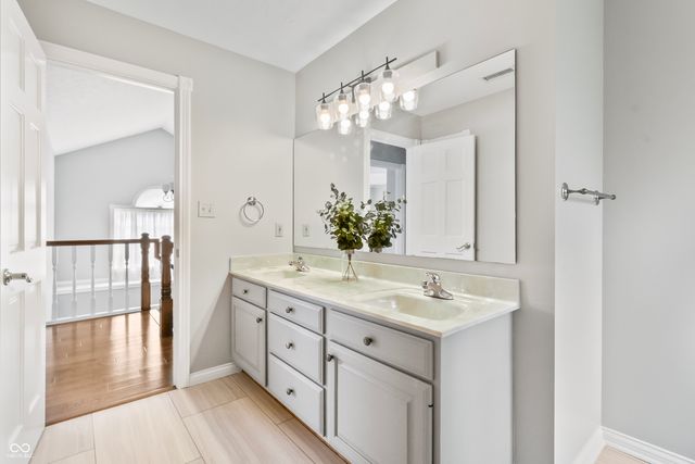 8646 Sturgeon Bay Lane, Indianapolis, IN 46236