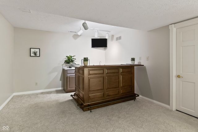 8646 Sturgeon Bay Lane, Indianapolis, IN 46236