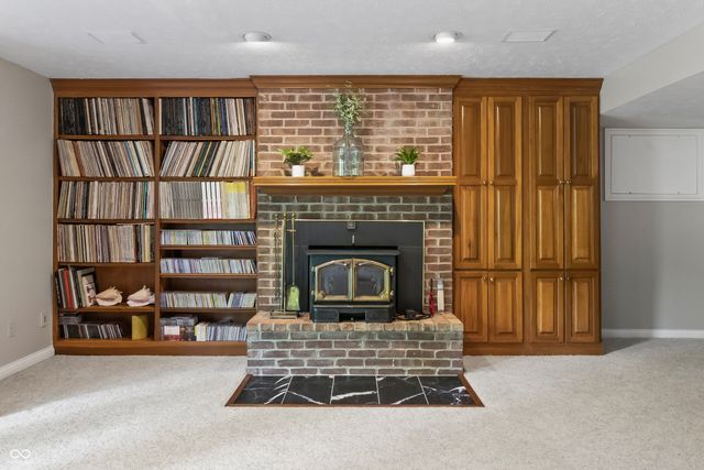 8646 Sturgeon Bay Lane, Indianapolis, IN 46236