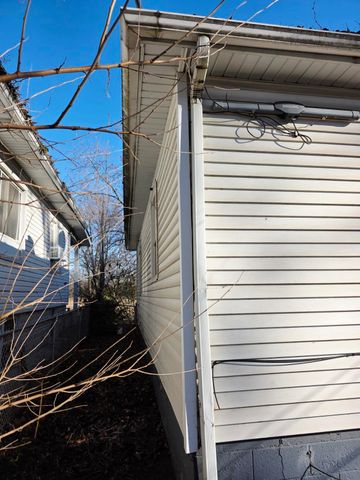 794 Porter Street, Gary, IN 46406