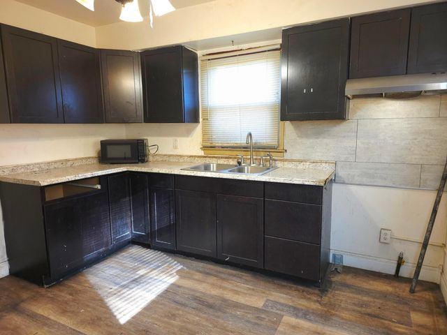 794 Porter Street, Gary, IN 46406