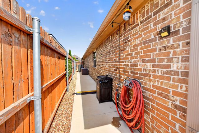 1528 Sidewinder Trail, Weatherford, TX 76087