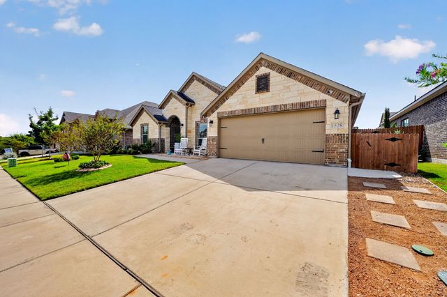 1528 Sidewinder Trail, Weatherford, TX 76087