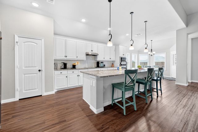 1528 Sidewinder Trail, Weatherford, TX 76087