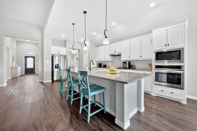 1528 Sidewinder Trail, Weatherford, TX 76087