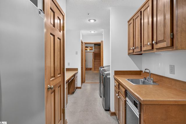 12 Lookout Lane, Salem, SC 29676