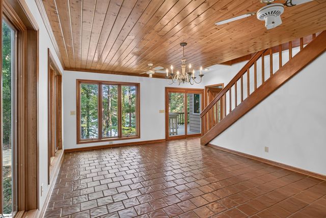 12 Lookout Lane, Salem, SC 29676
