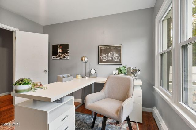 160 Clamsteam Road, Halfmoon, NY 12065