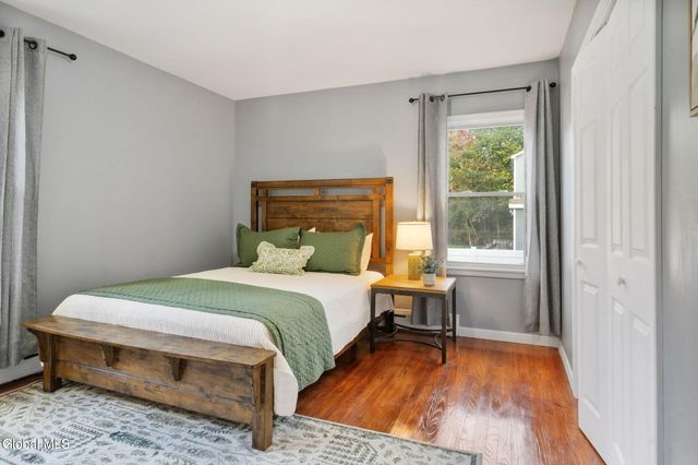 160 Clamsteam Road, Halfmoon, NY 12065