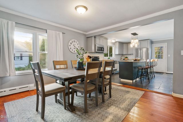 160 Clamsteam Road, Halfmoon, NY 12065