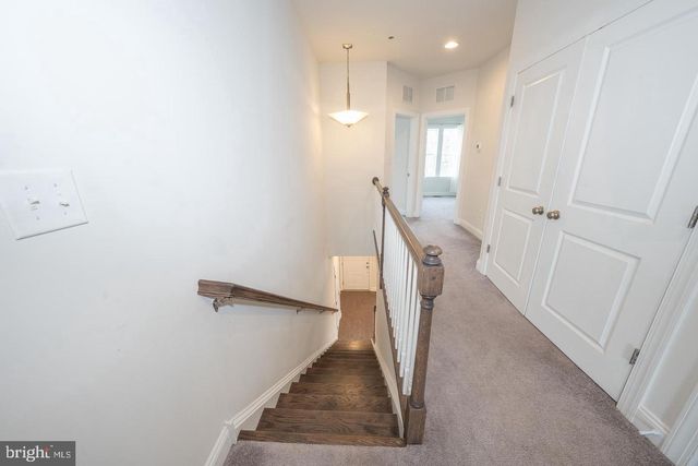 220 CHARLES ELLIS DR, Newtown Square, PA 19073