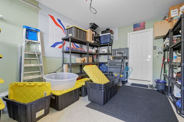 93 Berkshire Court, Gurnee, IL 60031