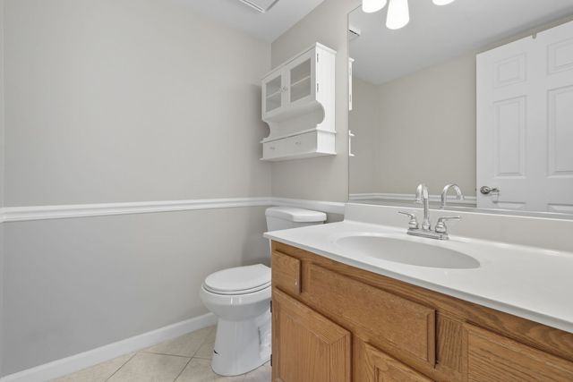 93 Berkshire Court, Gurnee, IL 60031