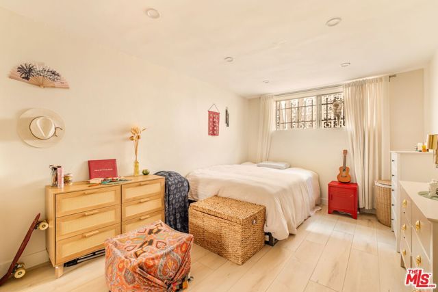 321 N Palm Drive 3, Beverly Hills, CA 90210