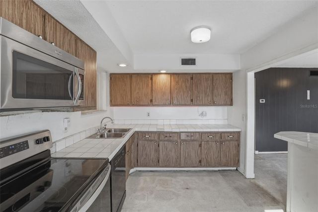 1621 SHEEHAN BOULEVARD, Port Charlotte, FL 33952