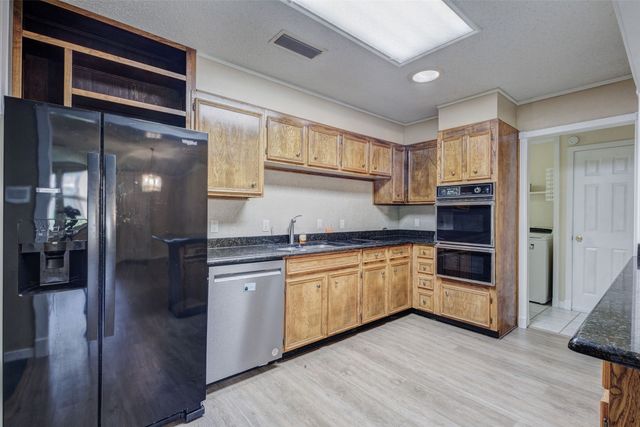 1507 Harvest Hill Lane, Arlington, TX 76014