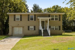 3715 Valleydale Road, Huntsville, AL 35180