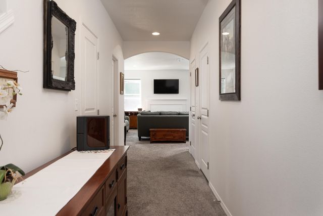 2955 NE Quiet Canyon Drive, Bend, OR 97701