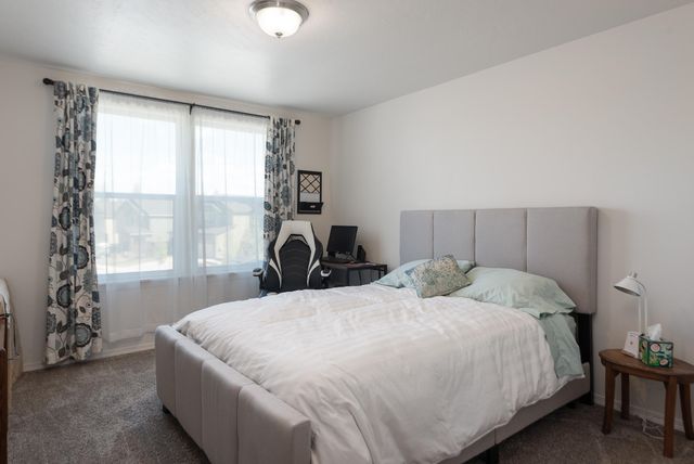 2955 NE Quiet Canyon Drive, Bend, OR 97701